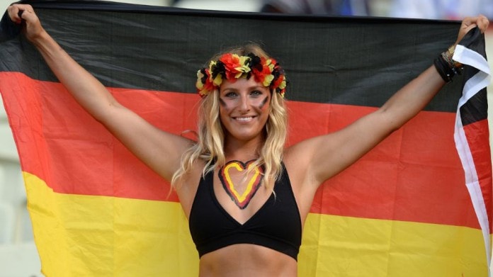 supportrice allemande a l euro 2016